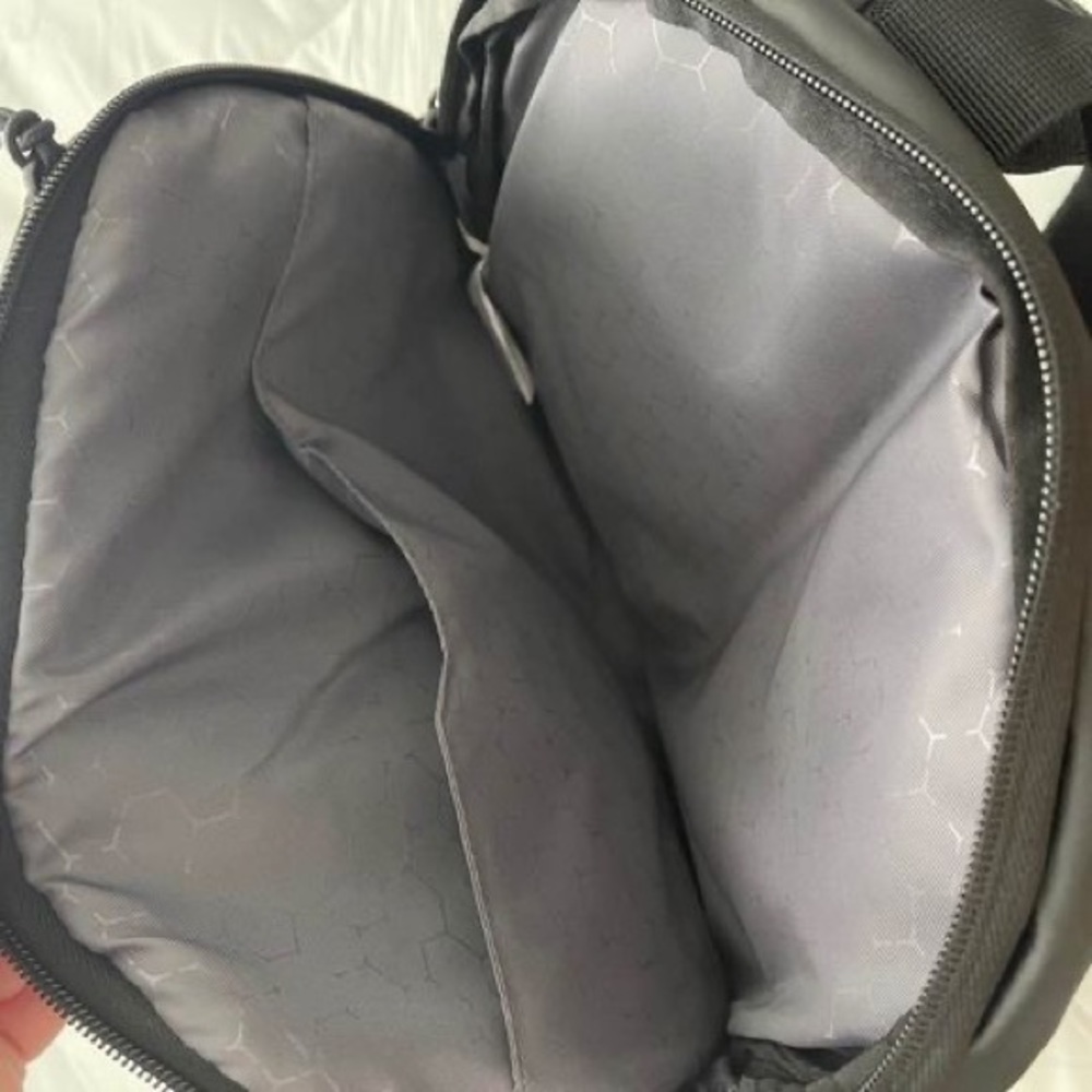 OGIO backpack - Picture 3 of 4